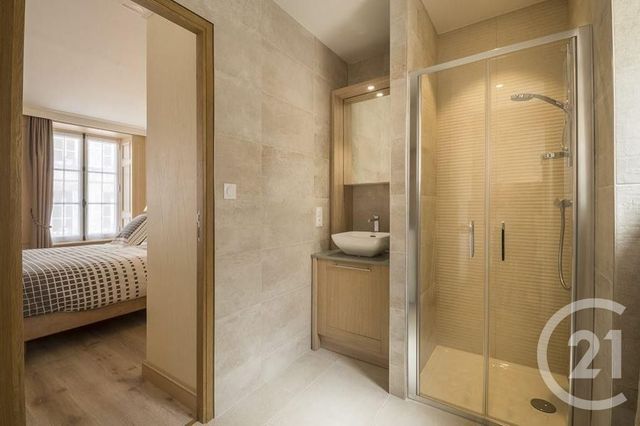 Appartement F1 à vendre - 1 pièce - 26.39 m2 - GRANVILLE - 50 - BASSE-NORMANDIE - Century 21 Royer Immo