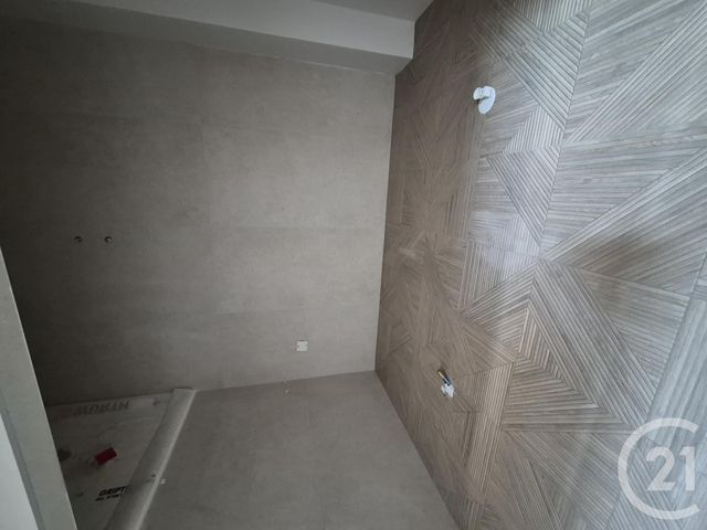 Appartement F3 à vendre - 3 pièces - 74.02 m2 - DONVILLE LES BAINS - 50 - BASSE-NORMANDIE - Century 21 Royer Immo