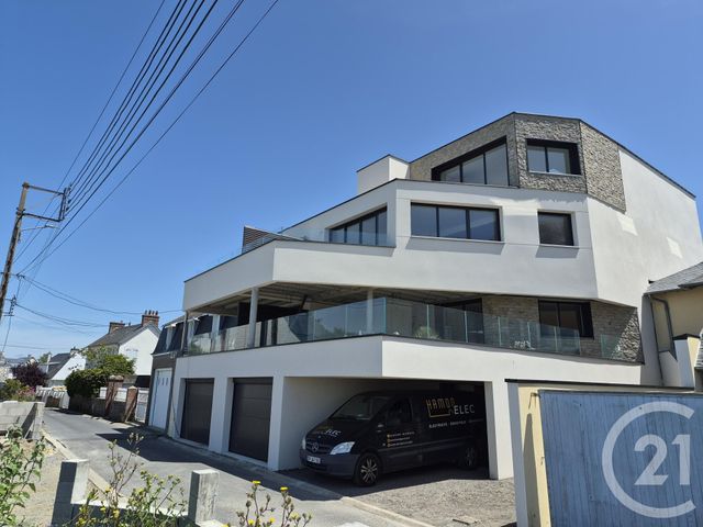 Appartement F3 à vendre - 3 pièces - 74.02 m2 - DONVILLE LES BAINS - 50 - BASSE-NORMANDIE - Century 21 Royer Immo