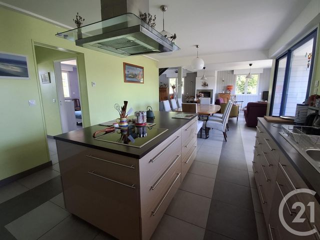maison à vendre - 6 pièces - 165.0 m2 - JULLOUVILLE - 50 - BASSE-NORMANDIE - Century 21 Royer Immo