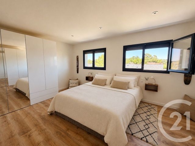 maison à vendre - 6 pièces - 215.0 m2 - JULLOUVILLE - 50 - BASSE-NORMANDIE - Century 21 Royer Immo