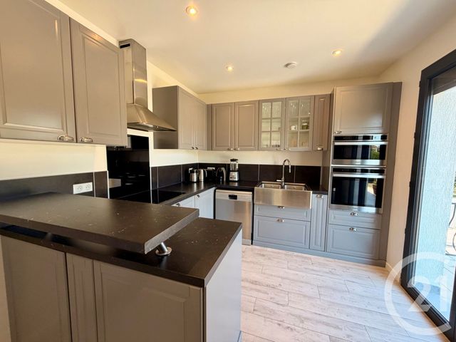 maison à vendre - 6 pièces - 215.0 m2 - JULLOUVILLE - 50 - BASSE-NORMANDIE - Century 21 Royer Immo