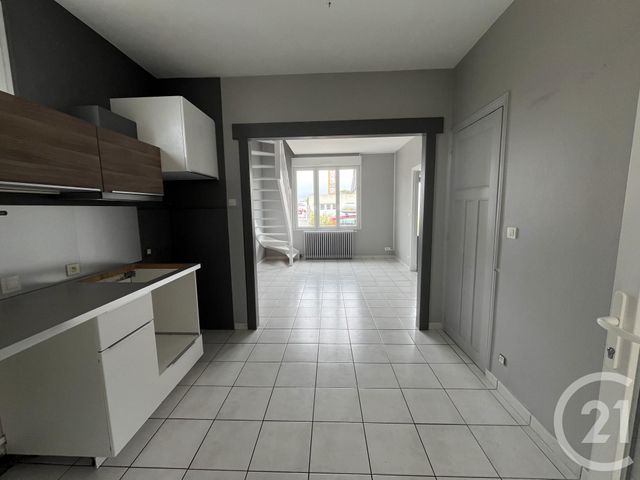 maison à louer - 4 pièces - 110.46 m2 - DONVILLE LES BAINS - 50 - BASSE-NORMANDIE - Century 21 Royer Immo