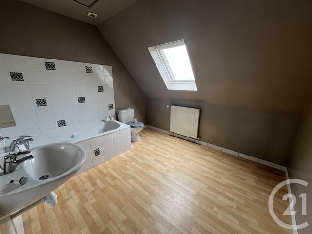 maison à louer - 4 pièces - 110.46 m2 - DONVILLE LES BAINS - 50 - BASSE-NORMANDIE - Century 21 Royer Immo