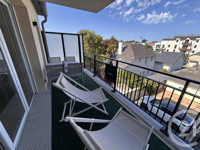 Appartement F3 à louer - 3 pièces - 65.84 m2 - JULLOUVILLE - 50 - BASSE-NORMANDIE - Century 21 Royer Immo