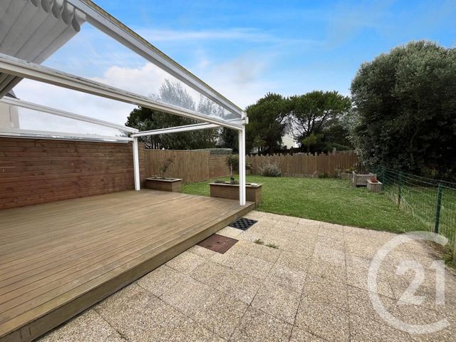 maison à louer - 4 pièces - 75.36 m2 - JULLOUVILLE - 50 - BASSE-NORMANDIE - Century 21 Royer Immo